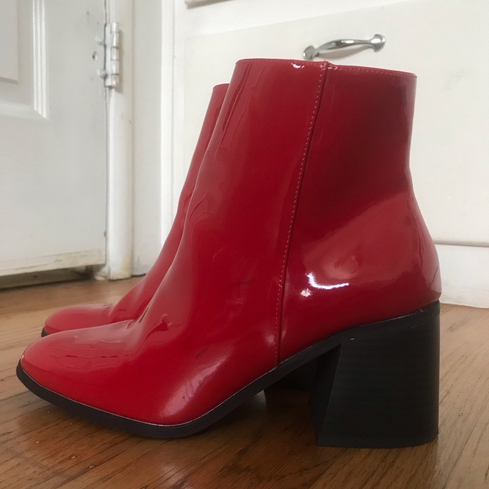 London Rebel Wide Fit Block Heel Ankle Boots